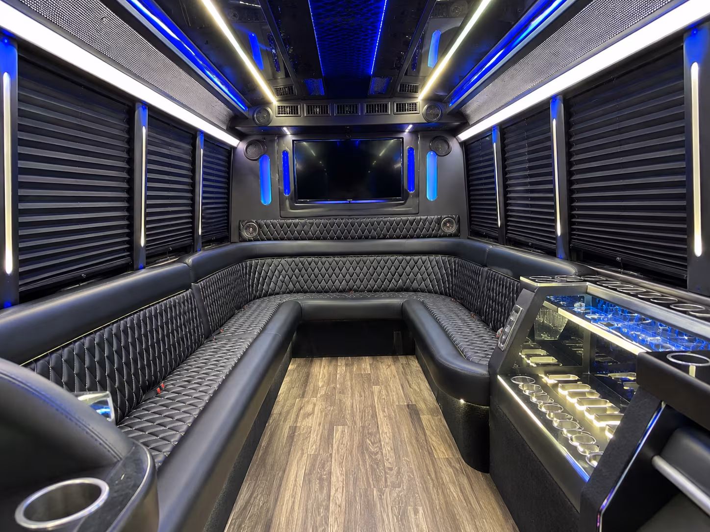 pomona corporate retreat shuttle bus rentals