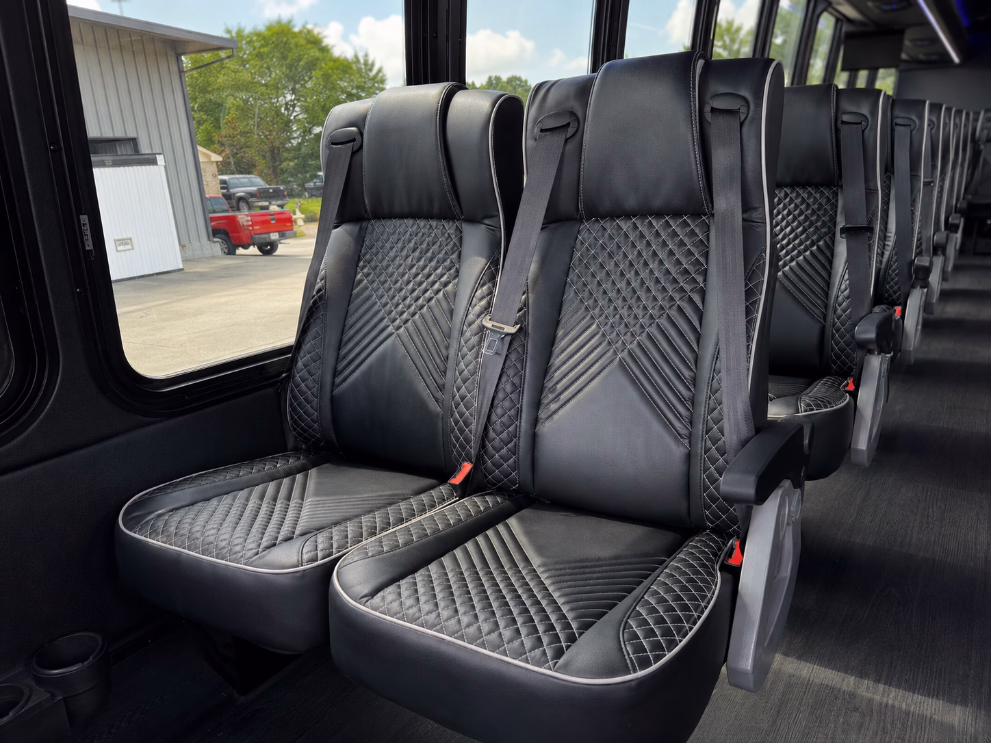 Pomona Long-Distance Transportation